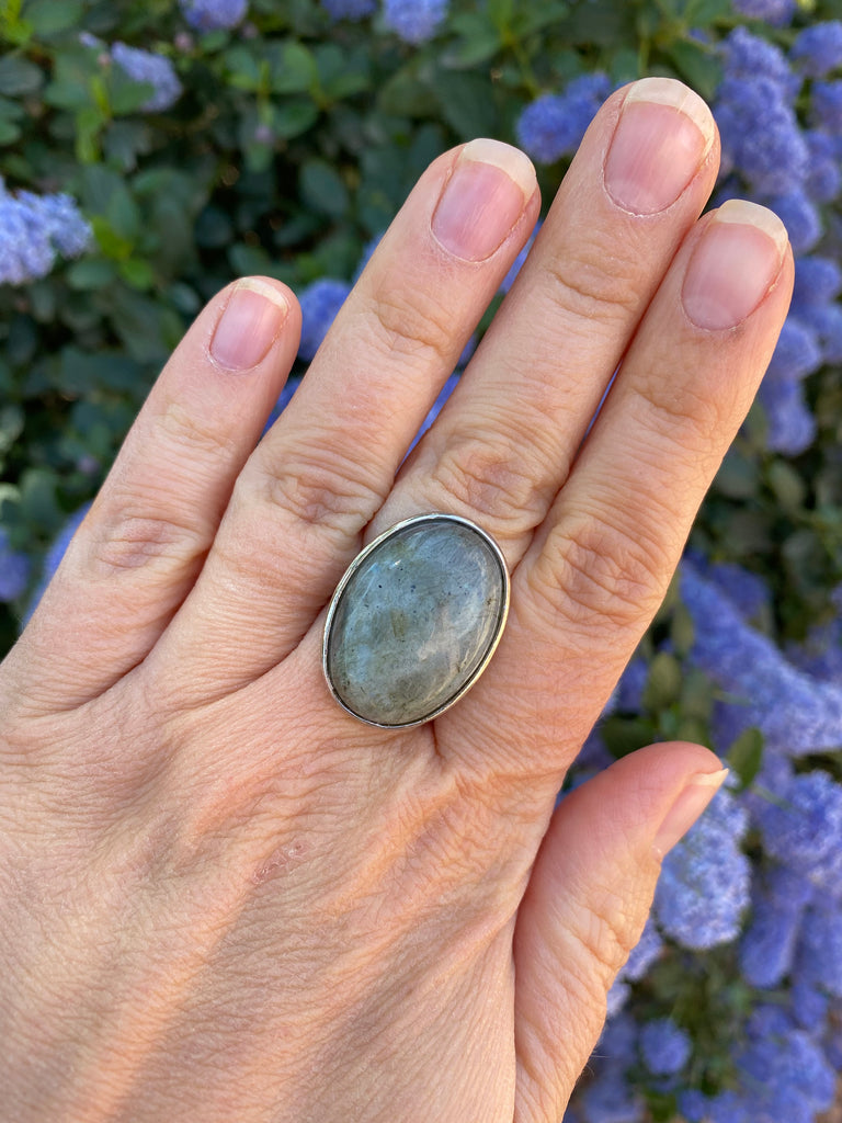 Bague réglable Pierre ovale en Labradorite du Canada