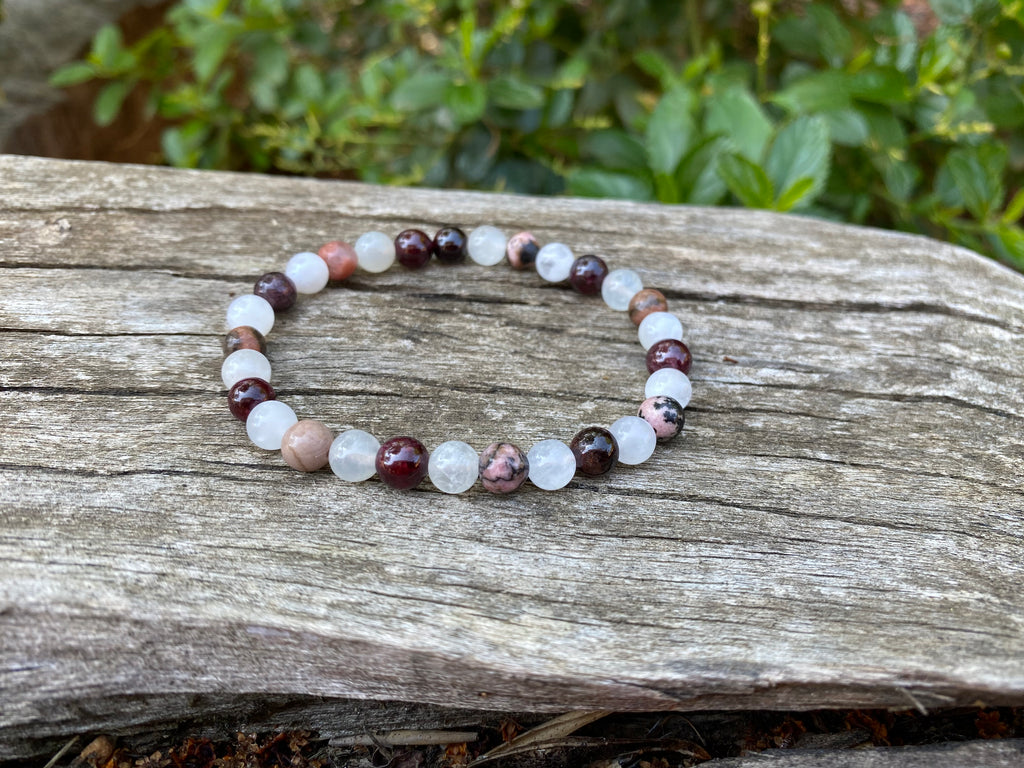 Bracelet Triple protection Grenat, Rhodonite et Pierre de Lune 6 mm- Energie et vitalité