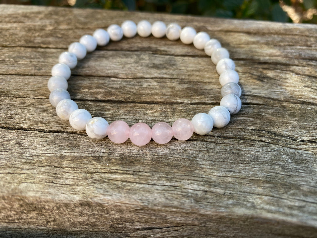 Bracelet en howlite et quartz rose avec des pierres naturelles 6mm