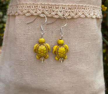 Boucles d'oreilles tortue en Howlite Jaune + perle en citrine