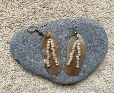 Boucles d'oreilles tong en nacre et perles Tahiti