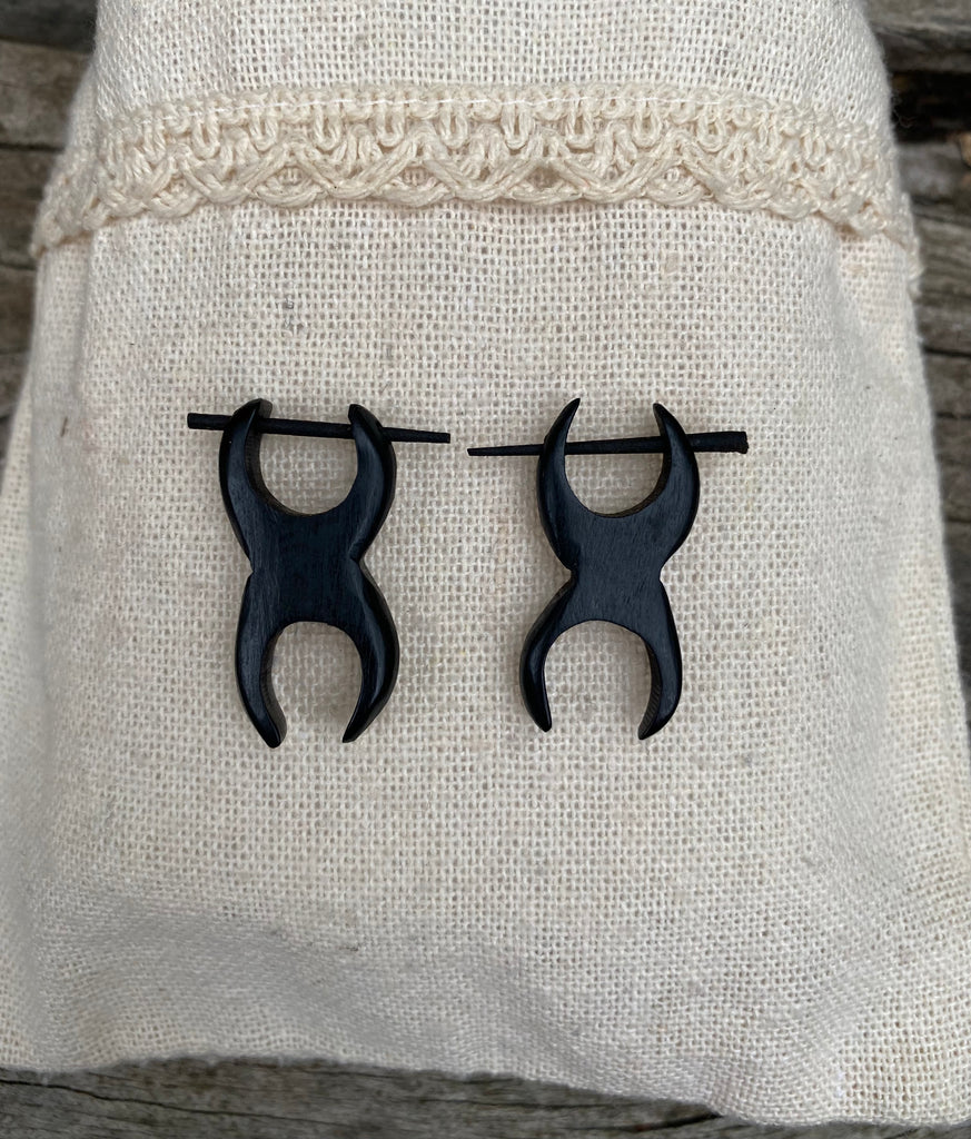 Boucles d'oreilles piercing tribales en bois d'ébène