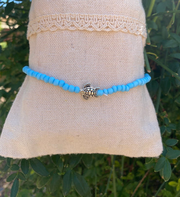 Chaîne de cheville en perles rocaille et tortue de mer