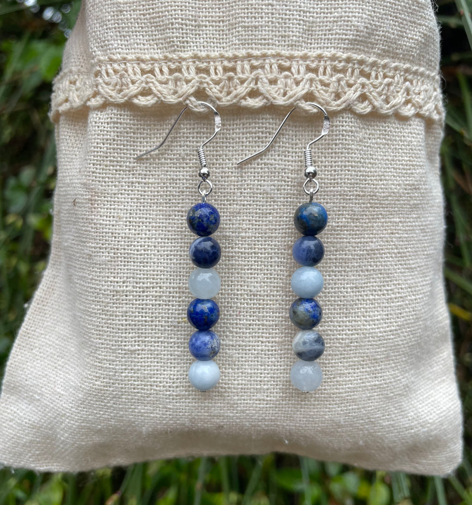 Boucles d'oreilles pendantes "Triple Protection" Sodalite, Lapis Lazuli et Aigue Marine - Crochets en argent 925