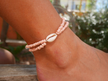 Chaîne de cheville avec coquillage Cauri et perles rocaille