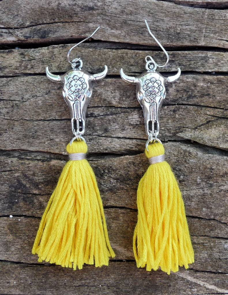 Boucles d'oreilles bohèmes tête de Buffle et pompons