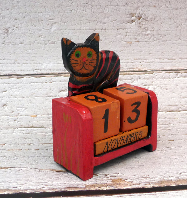 Calendrier Perpétuel Chat Super Héros en Bois Bleu - Captain America Calendrier Perpétuel Chat Super Héros en Bois Bleu - Captain America