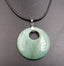 Collier pendentif donut pi-chinois 40 mm en Aventurine du Brésil