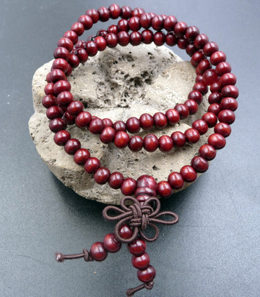 Bracelet Tibétain Mala perles en bois de santal pourpre