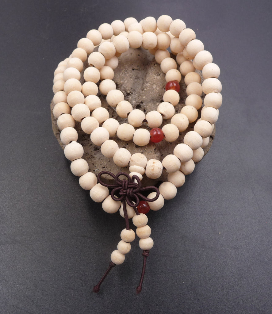 Bracelet ou Collier Tibétain Mala en perles de bois de santal beige - 6 mm