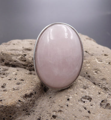 Bague réglable Pierre ovale en Quartz Rose du Brésil - Lithothérapie