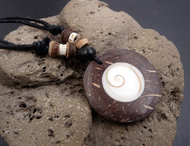 Collier pendentif Oeil de Shiva (Oeil de Sainte Lucie)