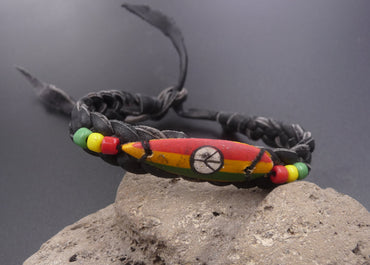 Bracelet rasta Peace and Love en bois de cocotier et cuir