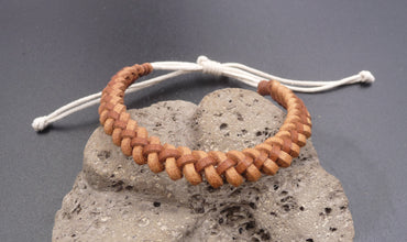 Bracelet réglable pour ado ou homme en cuir naturel et marron