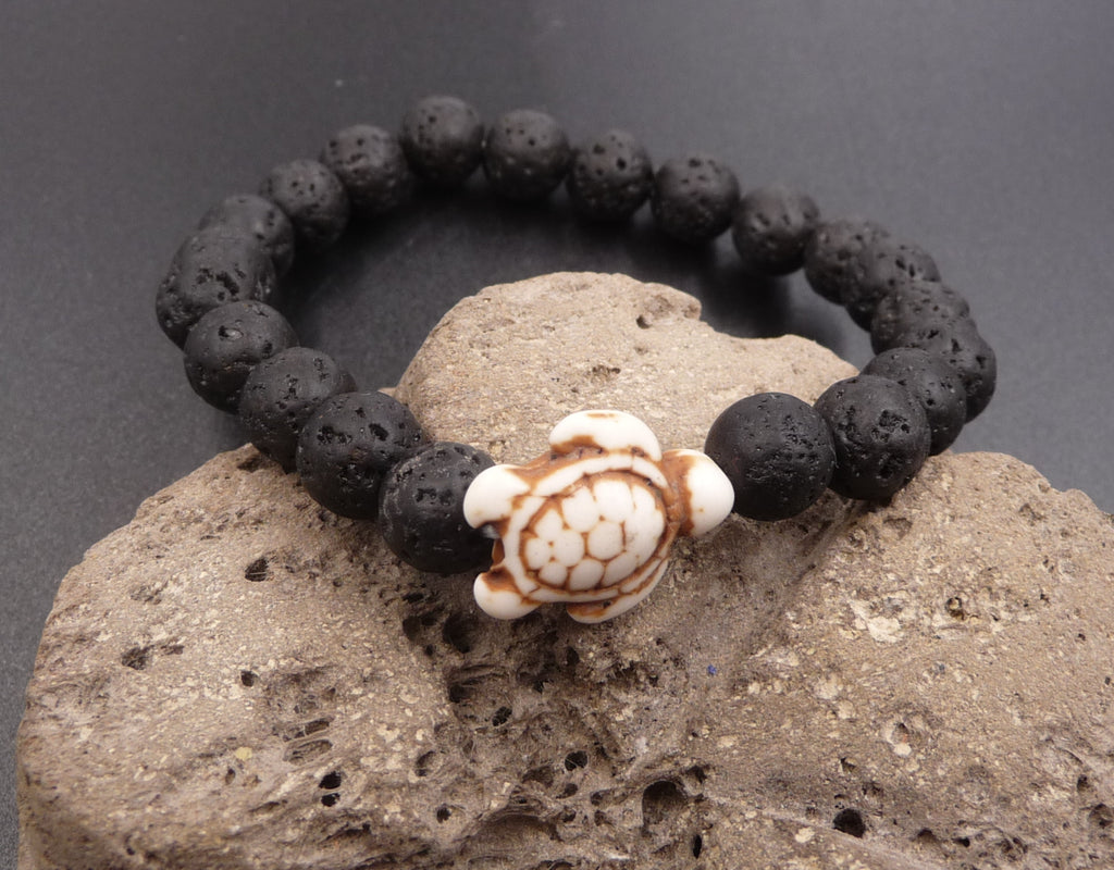 Bracelet en pierre de lave véritable 8 mm + 1 tortue de mer Howlite beige