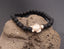 Bracelet en pierre de lave véritable 6 mm + 1 tortue de mer Howlite beige