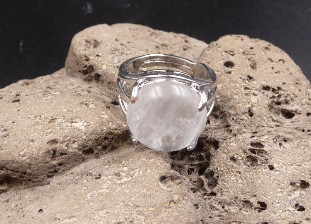 Bague ronde en Cristal de Roche du Brésil