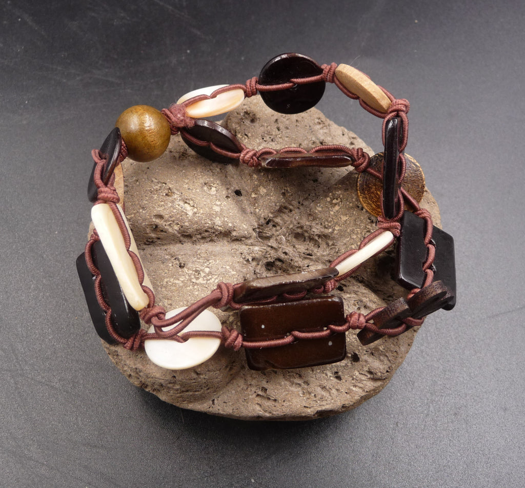 Double bracelet élastique ethnique en bois, nacre et pierre taille unique