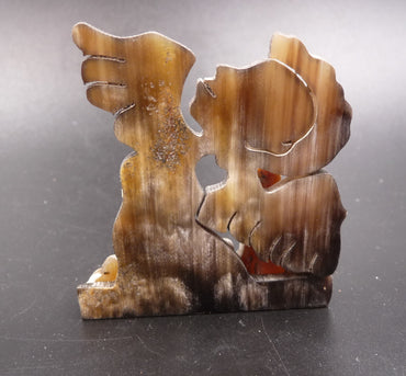 Crèche de Noël forme ange en corne de zébu artisanat Madagascar