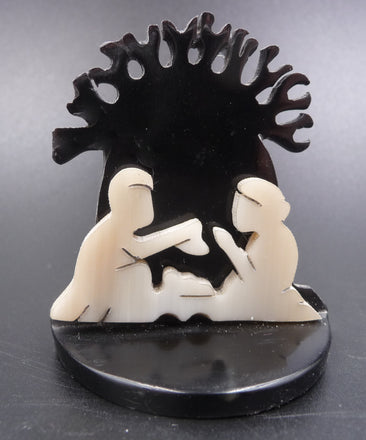 Crèche de Noël forme baobab en corne de zébu Madagascar