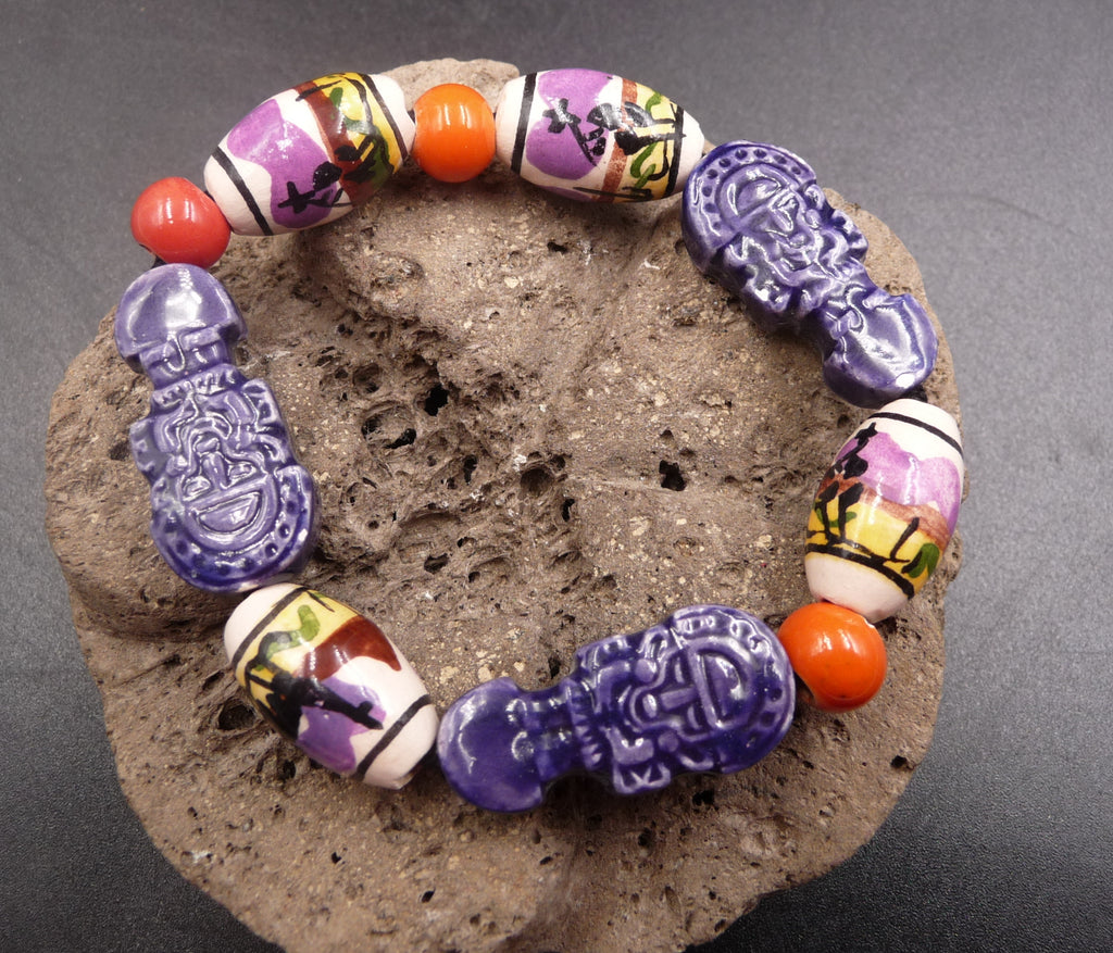 Bracelet ethnique perles en céramique avec breloques Tumi artisanat du Pérou