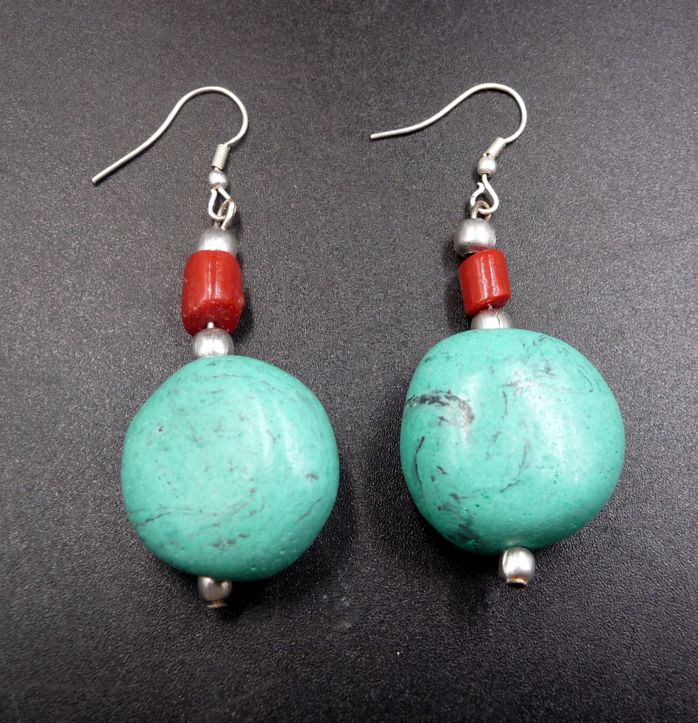 Boucles d'oreilles Tibétaines "Jîvana" en pierre naturelle et corail de l'Himalaya