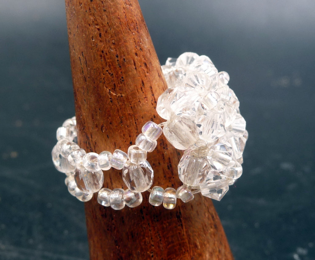 Bague Albane en perles de rocaille cristal