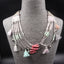Collier multirangs bohème boho gipsy avec pompons et perles