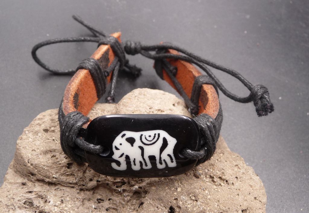 Bracelet ethnique pour homme en cuir avec éléphant gravé - bijou Maori