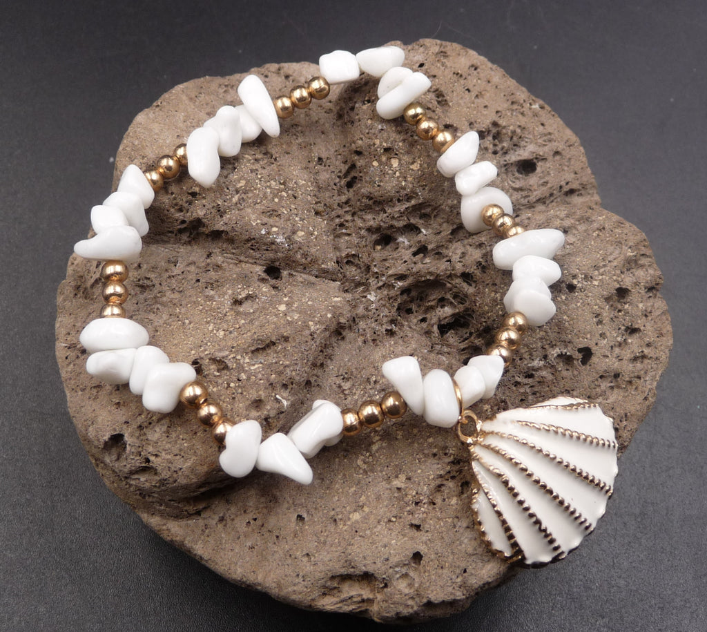 Bracelet en pierres naturelles et coquille Saint-Jacques