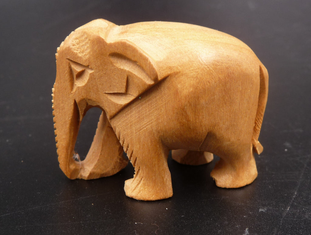 Eléphant en bois sculpté artisanat Inde