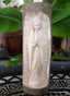 Vierge Marie en bois de fazanava sculptée dans une branche Antanifotsy