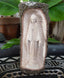 Vierge Marie en bois de fazanava sculptée dans une branche Madagascar
