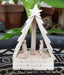 Crèche de Noël 5 santons forme cabane en bois sacré Mpanjaka Moramanga