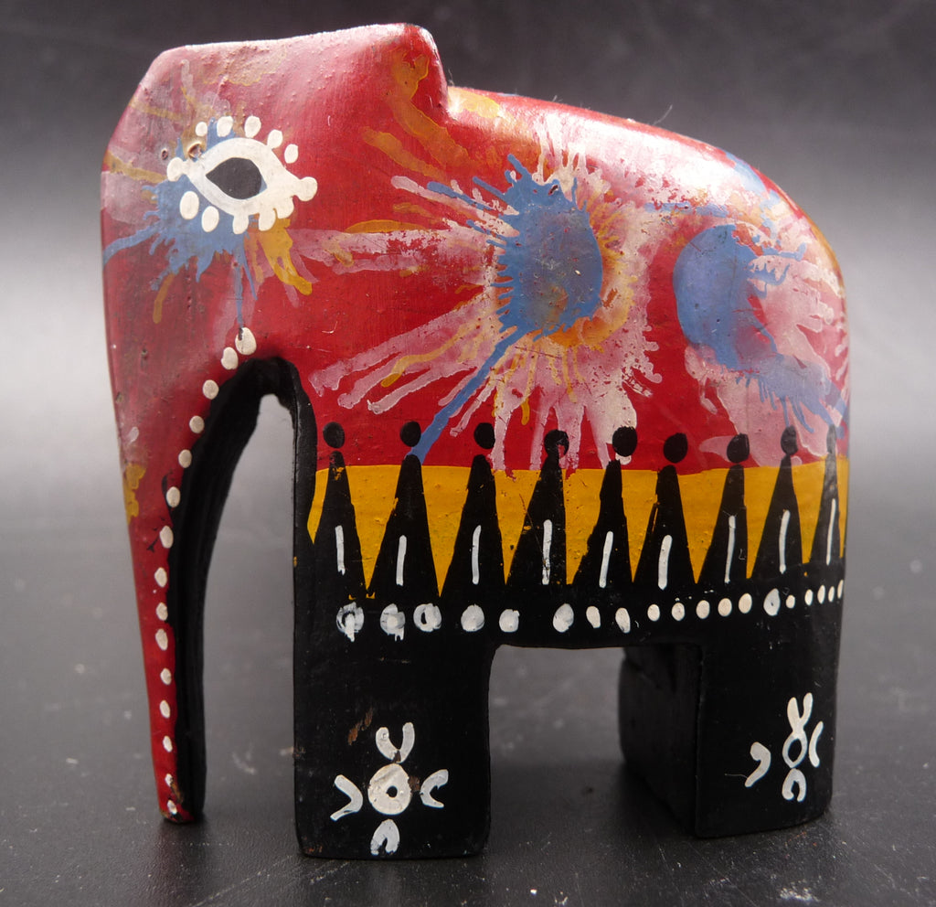 Statuette éléphant de cérémonie en bois peint (dot painting ) Sri Lanka