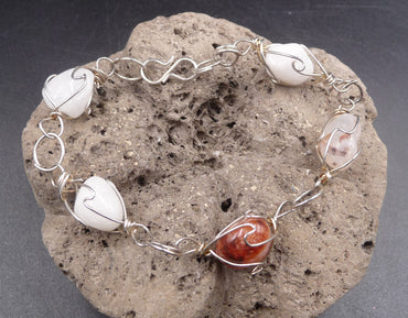 Bracelet en pierres naturelles (pierre de lune, quartz rose et jaspe rouge)