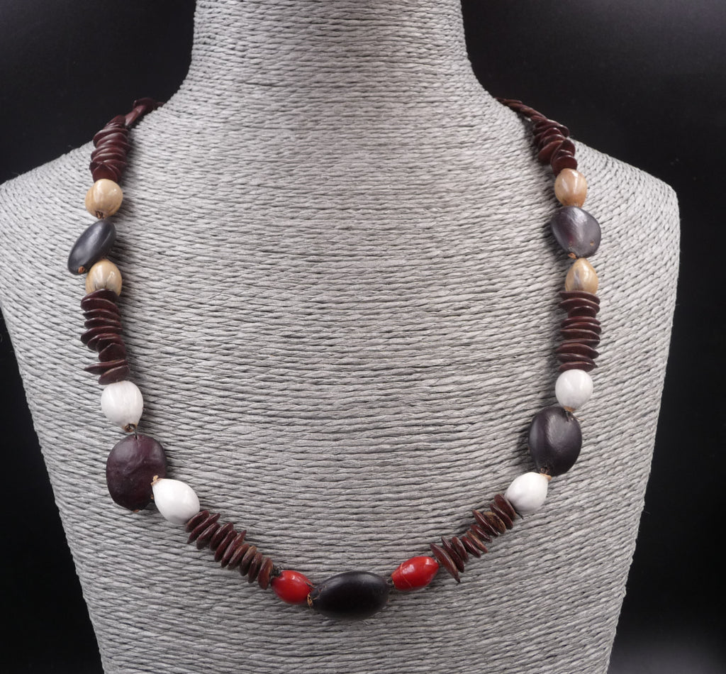 Collier ethnique nature en graines exotiques - Cuba
