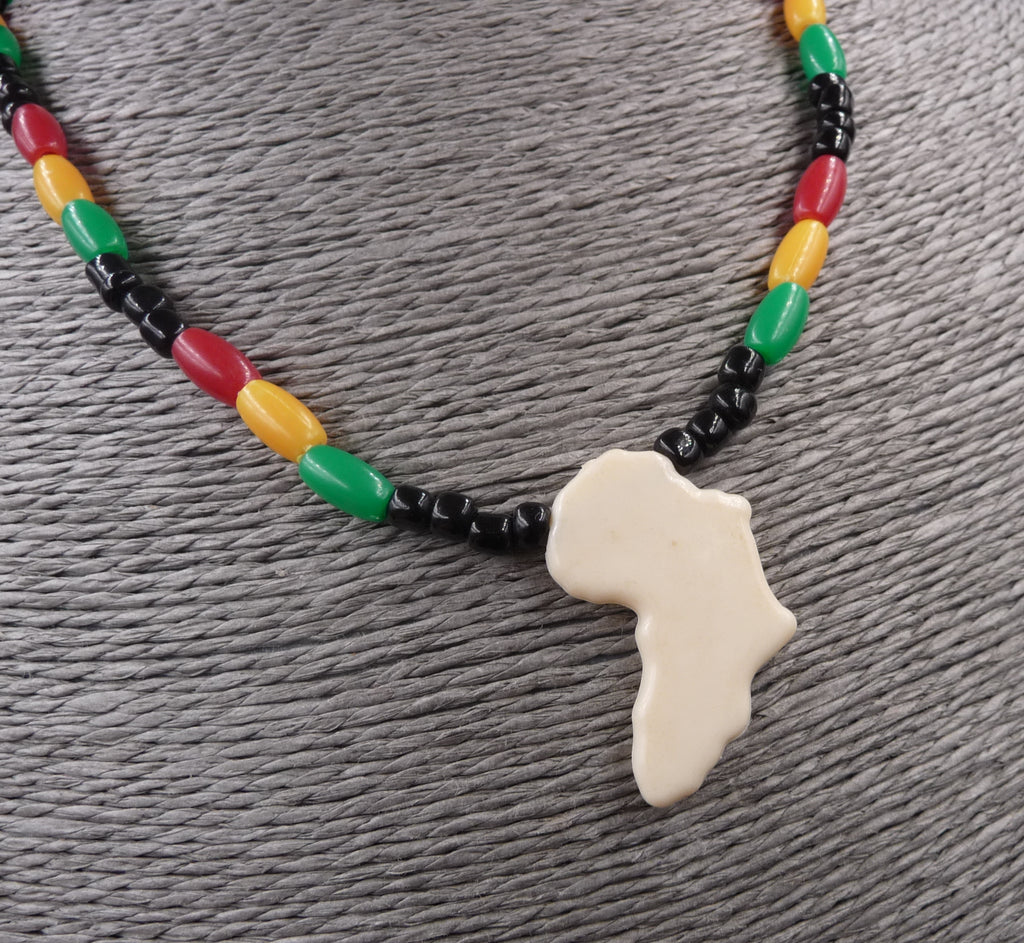 Collier surf mixte ethnique rasta en perle et corne carte Afrique Togo