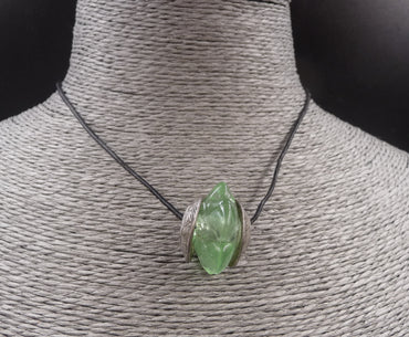 Collier avec pendentif fleur en verre de Murano Xenia