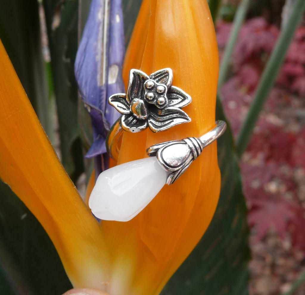 Bague en argent 925 fleur de Lotus et fleur de Magnolia en Jade blanc