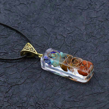 Collier avec Pendentif Orgonite "Harmonie des 7 Chakras"