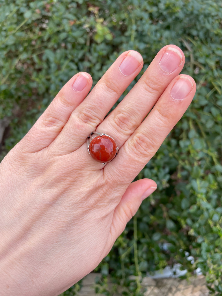 Bague ronde en Jaspe Rouge d'Inde