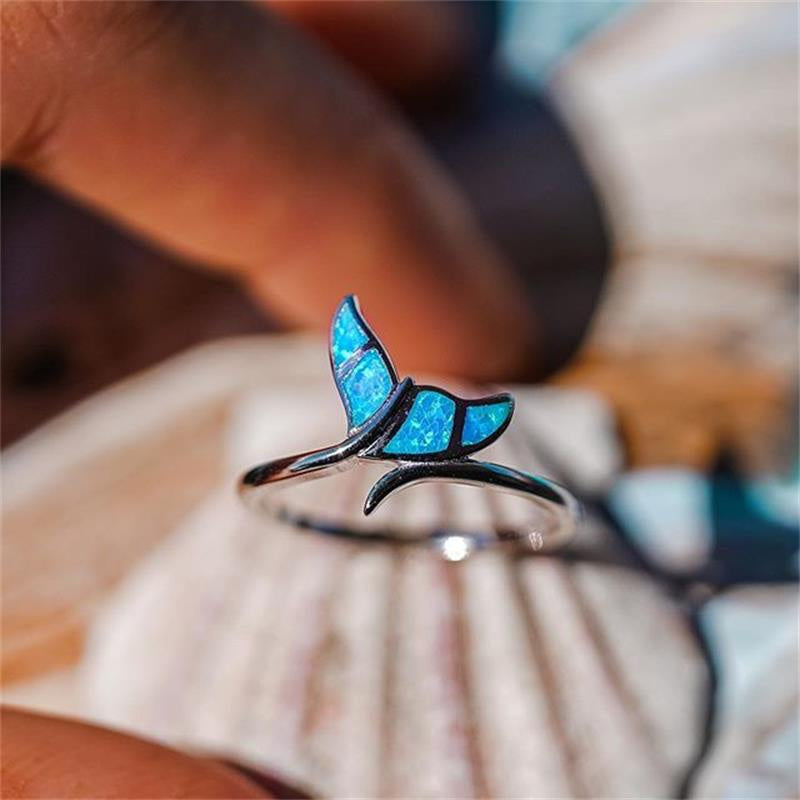 Bague "Reine des Océans" en Opale Bleue et Argent