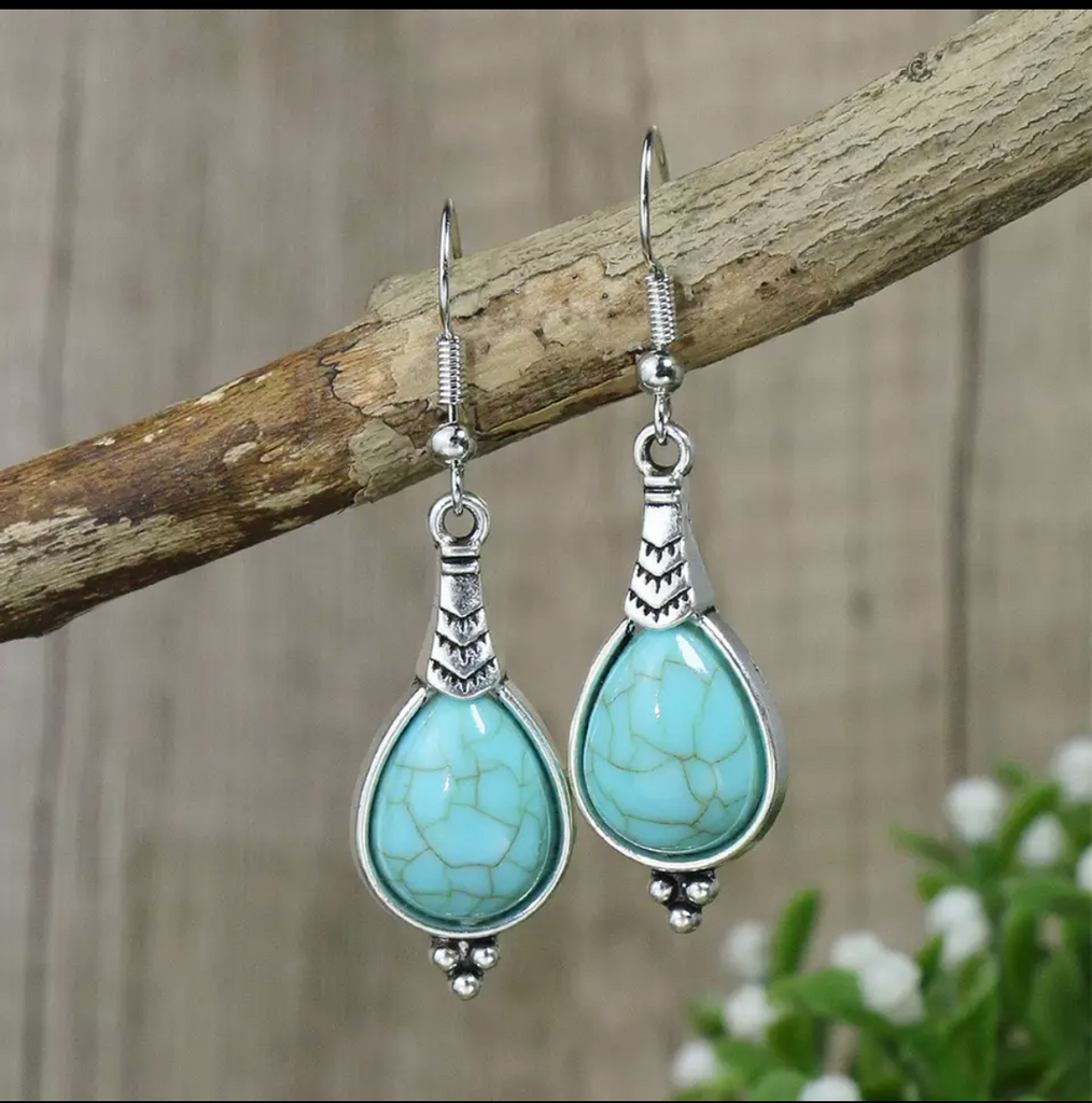 Boucles d'oreilles "Gundâ" en argent Tibétain et Howlite Turquoise