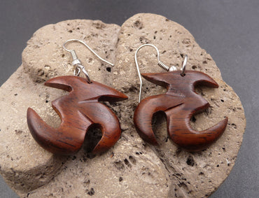 Boucles d'oreilles signe Om Aum en bois