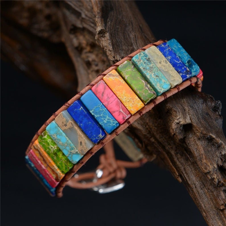 Bracelet des 7 Chakras "Châlâ" en pierres semi-précieuses naturelles de jaspe et cuir