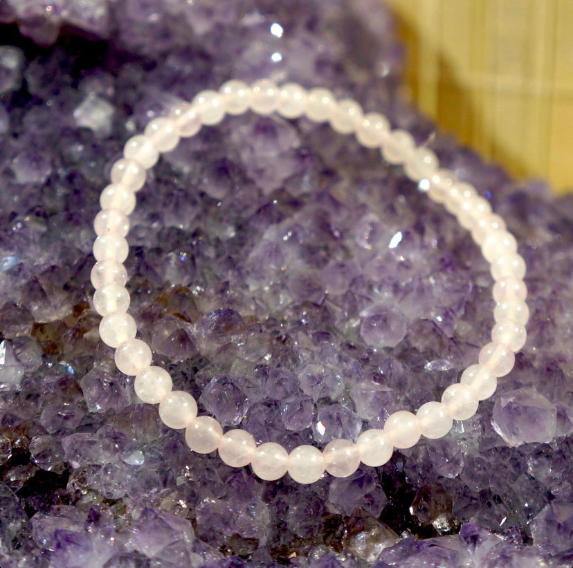 Bracelet en Quartz Rose du Brésil 4 mm - Paix et Amour