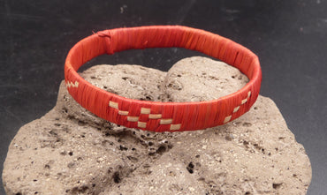 Bracelet ethnique en raphia orange "Kianja" - Artisanat de Madagascar
