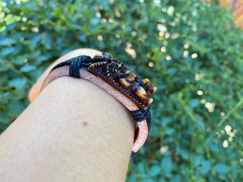 Bracelet avec statuette Tiki - bijou maori Hawaï Tahiti