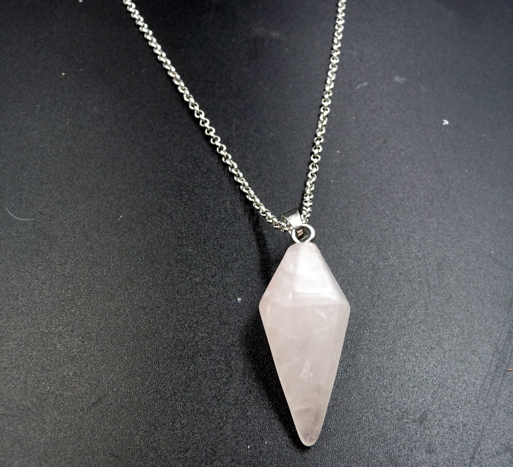 Collier avec pendentif en Quartz rose naturel style pendule
